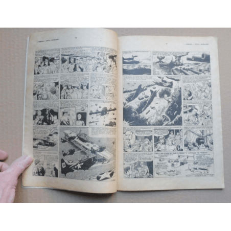 Tarawa, Atoll Sanglant T.01 - B - EO - 1951 Tarawa Atoll Bloody original 1951 album, black and white slender and s