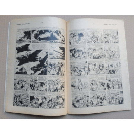 Tarawa, Atoll Bloedig T.01 - B - EO - 1951 Tarawa Atoll bloedig in originele 1951 editie, zwart en wit album