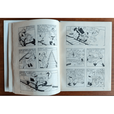 Tintin T.01 / Hergé / Tintin au Pays des Soviets / C - N&B + Carte de visite Hergé - EO - (1930)
