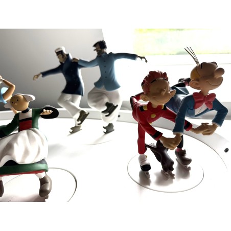 Patinoire Leblon Delienne / Complète de tout les personnages / 2003